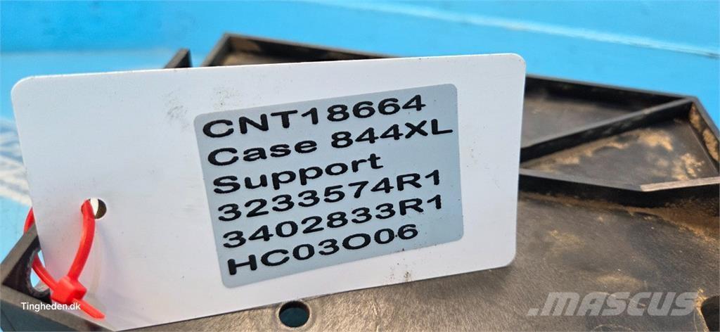 CASE 844XL Кабина