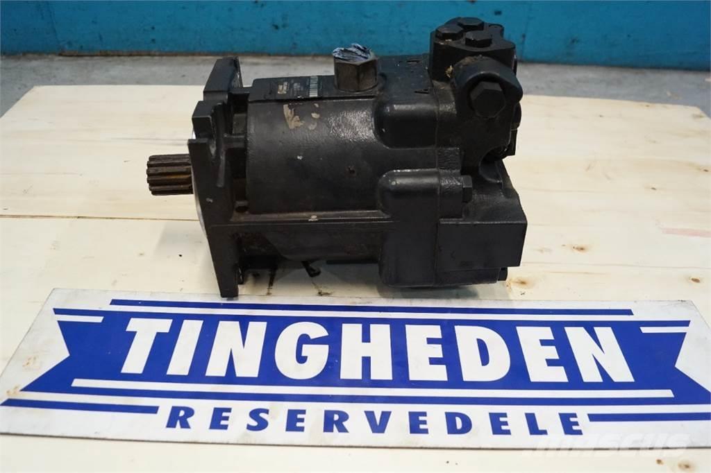 CASE 9010 Хидравлични