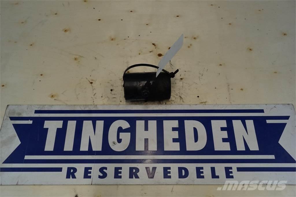 CASE 9010 Предаване