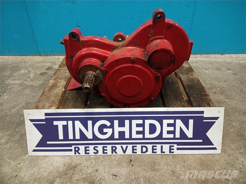 CASE 9120 Предаване