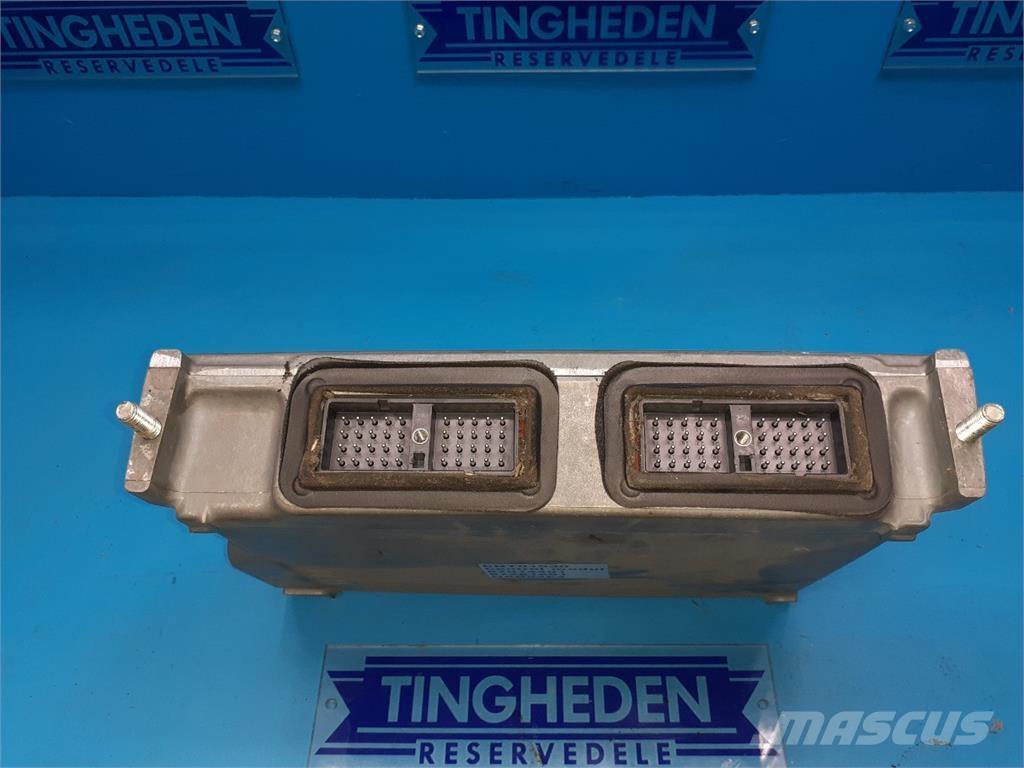 CASE 9230 Електроники