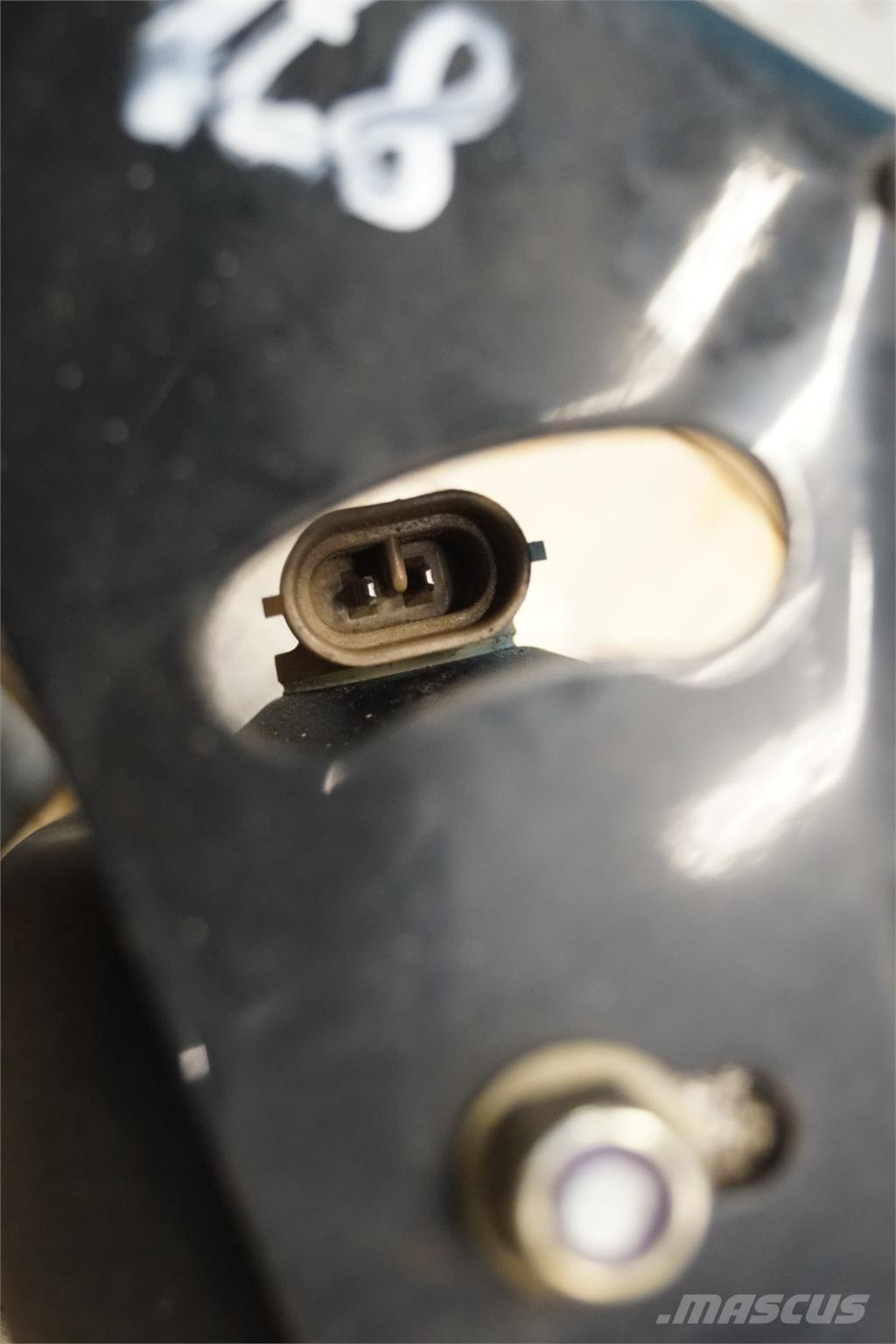 CASE 9230 Електроники