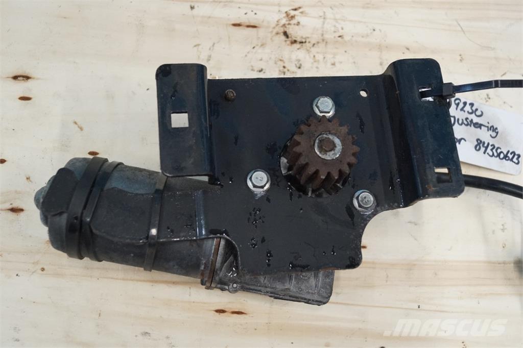 CASE 9230 Електроники