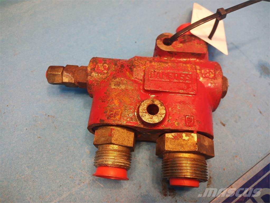 CASE CF80 Хидравлични