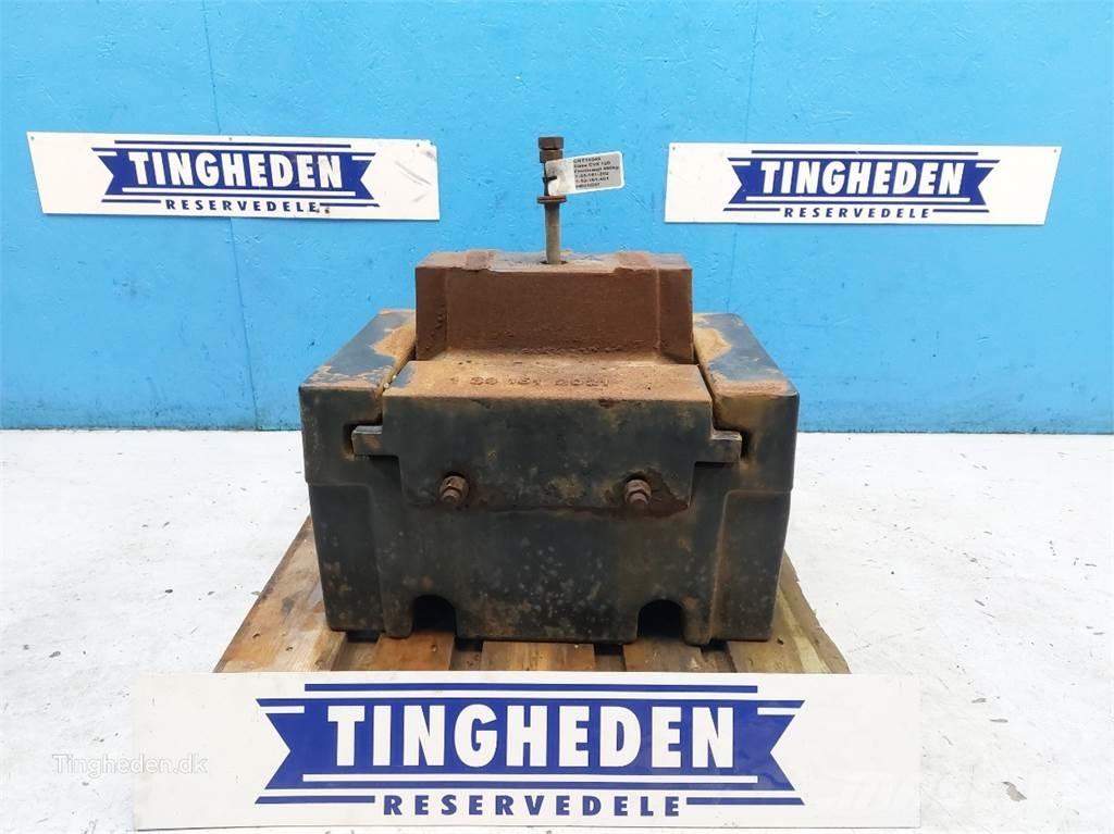 CASE CVX 120 Предни тежести
