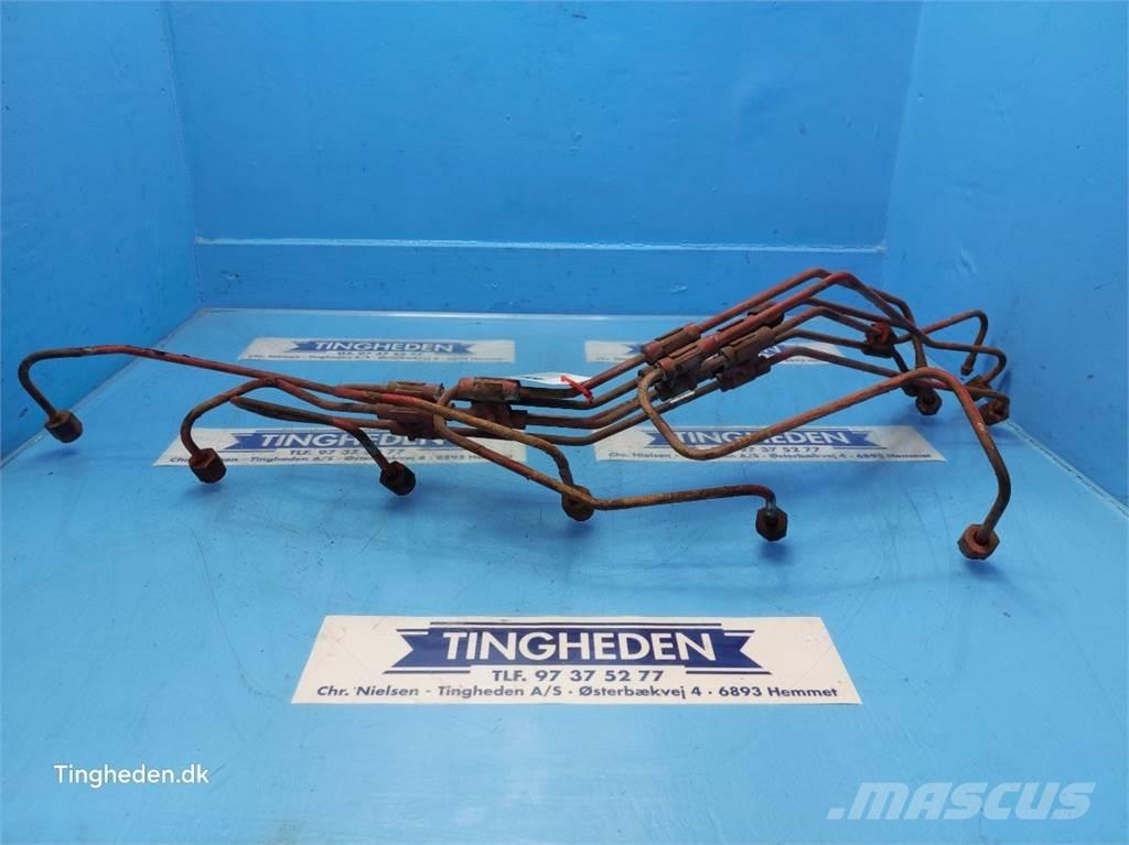 CASE DT467 Двигатели