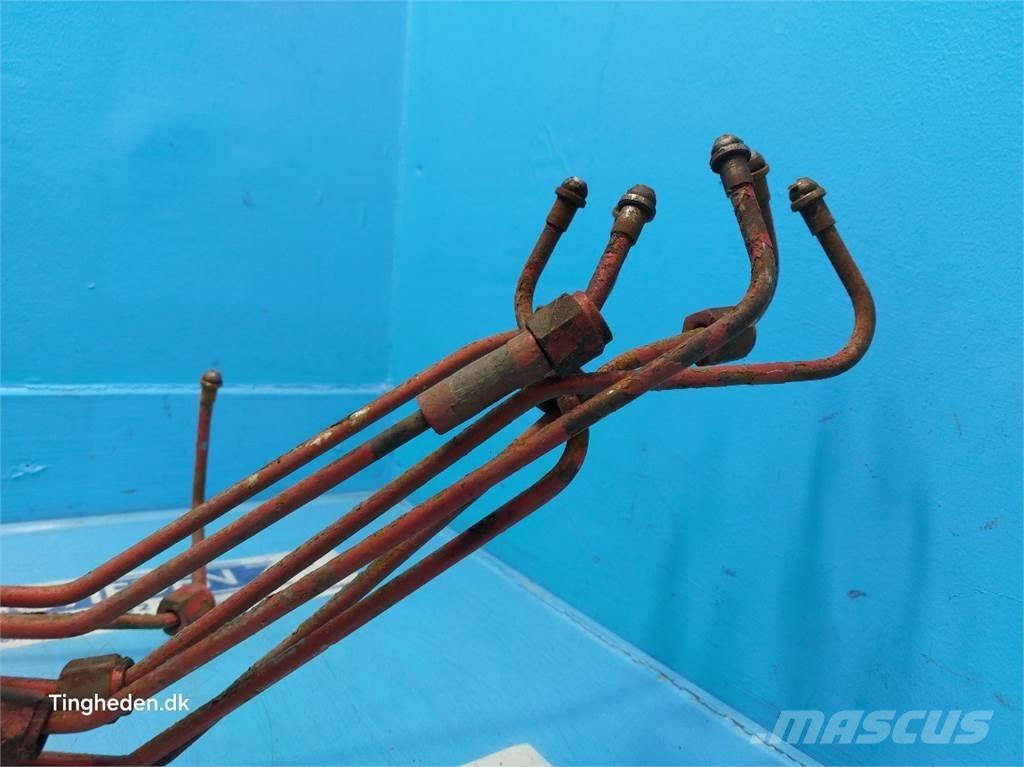 CASE DT467 Двигатели