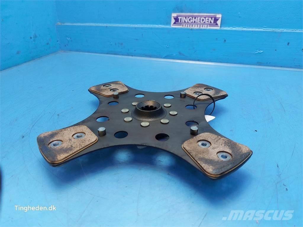 CASE Farmall 95A Предаване