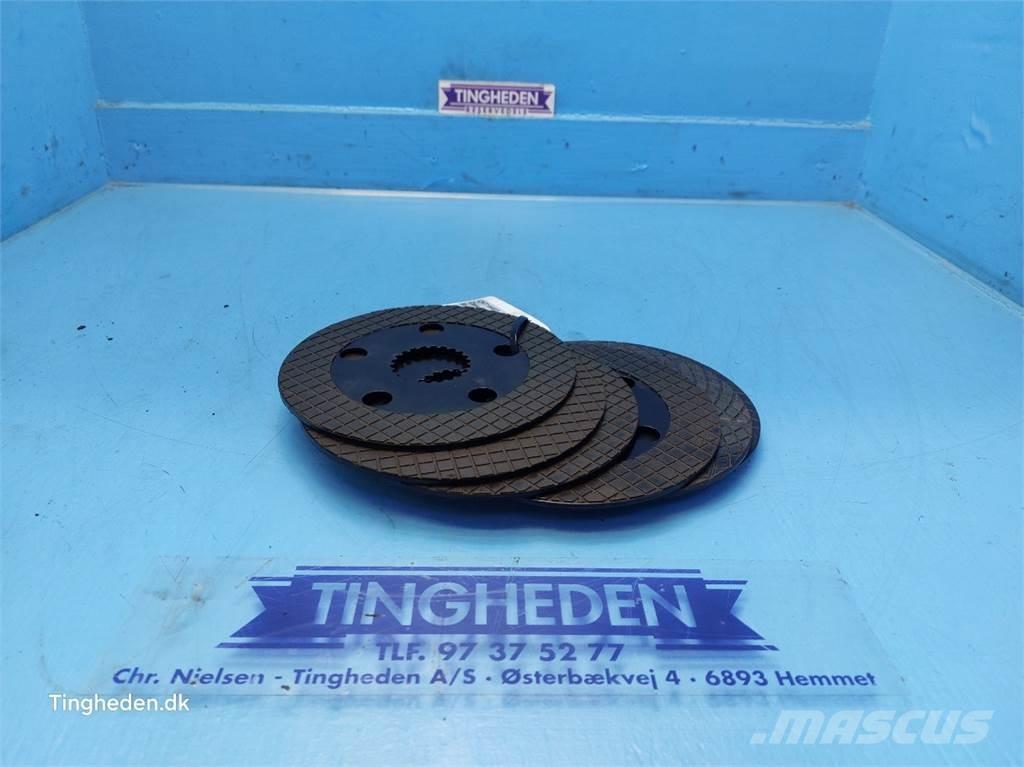 CASE Farmall 95A Предаване