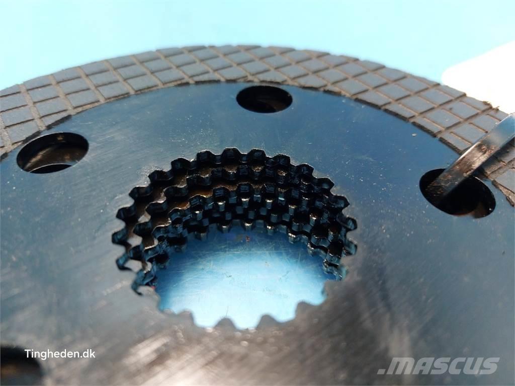 CASE Farmall 95A Предаване