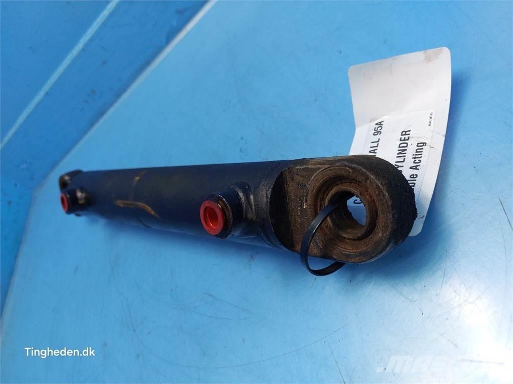 CASE Farmall 95A Хидравлични