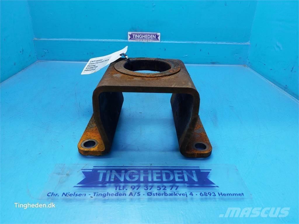 CASE Farmall 95A Кабина