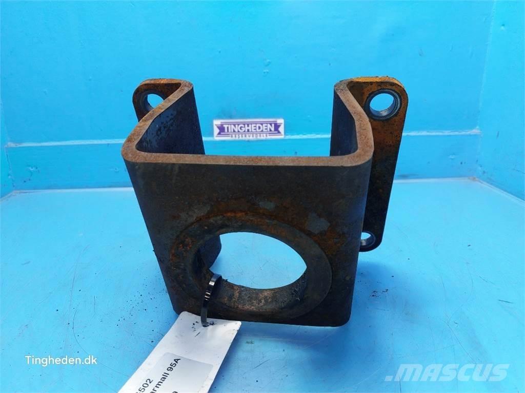 CASE Farmall 95A Кабина