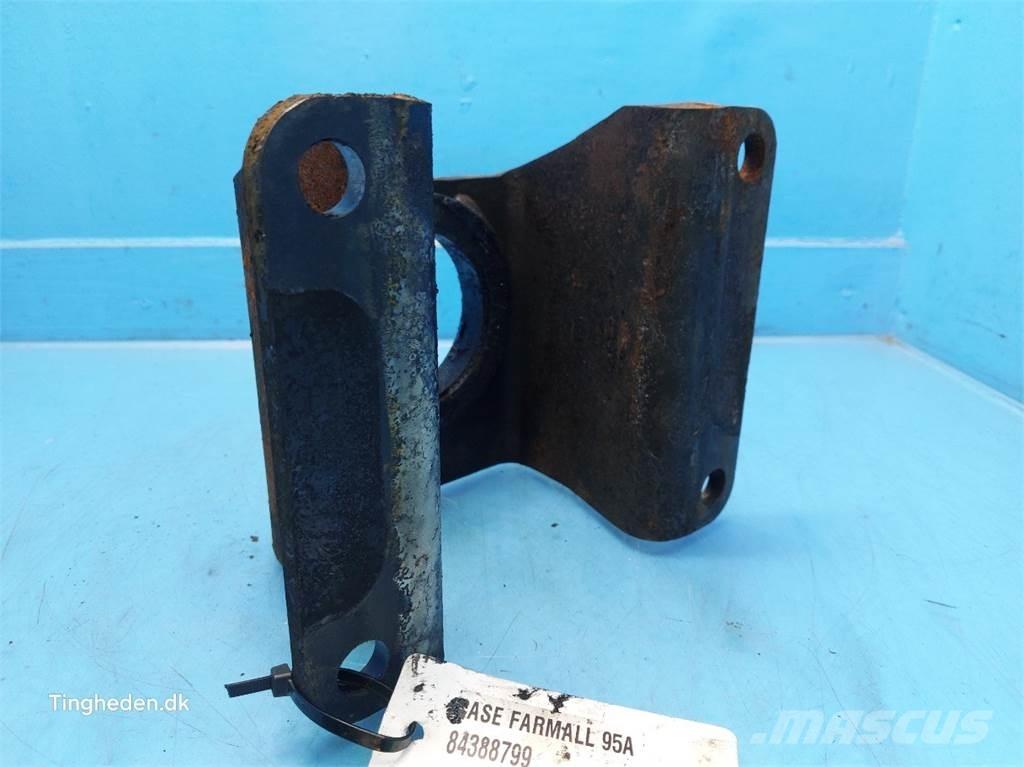 CASE Farmall 95A Кабина