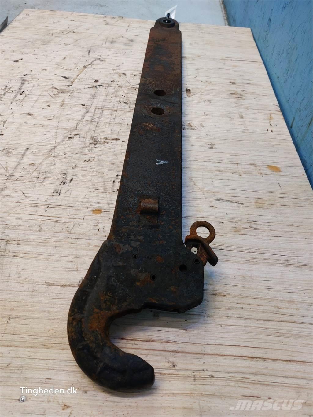 CASE Farmall 95A Други аксесоари за трактори