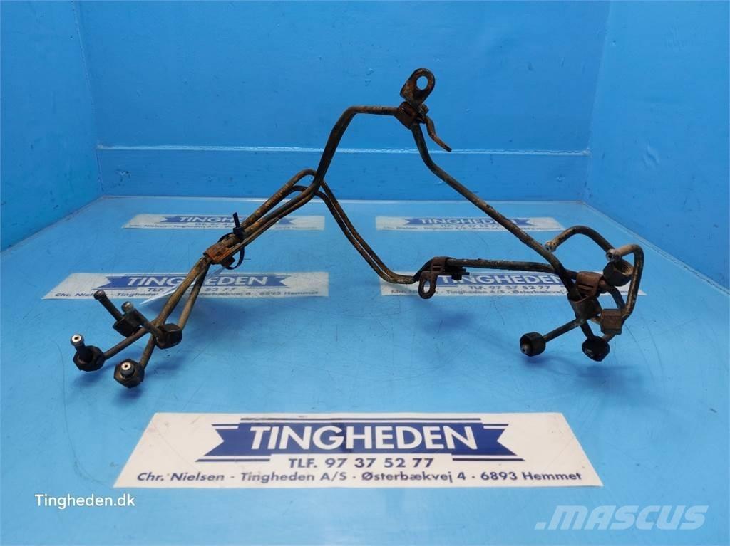 CASE Farmall 95A Двигатели