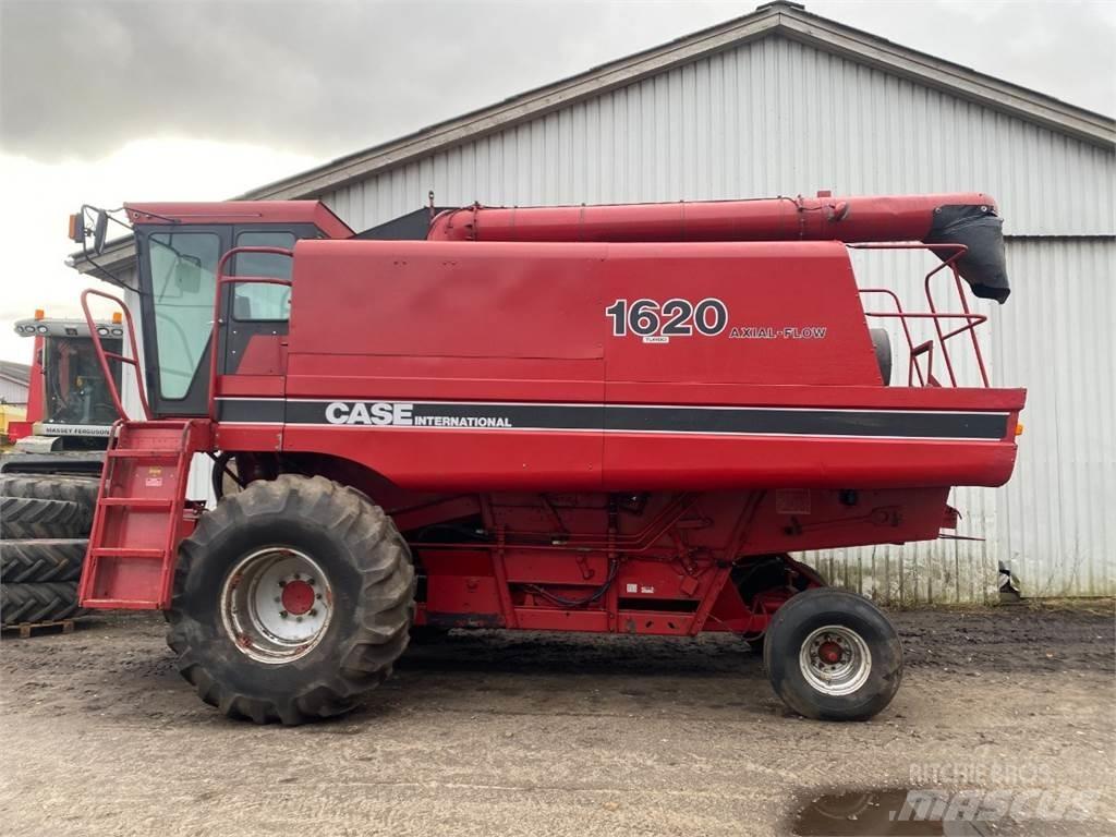 Case IH 1620 Комбайни