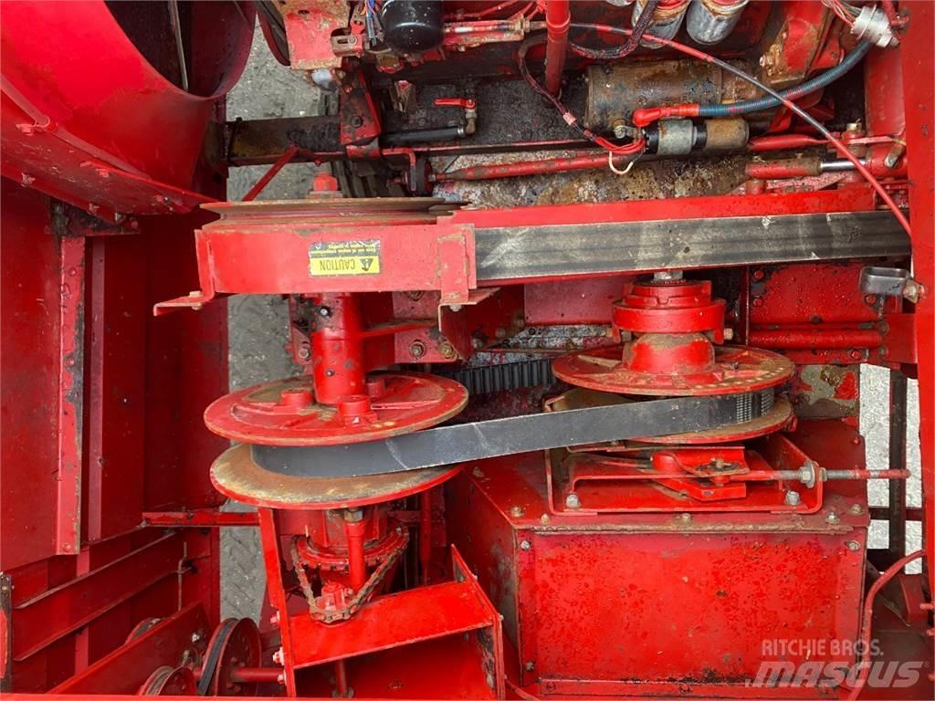Case IH 1620 Комбайни