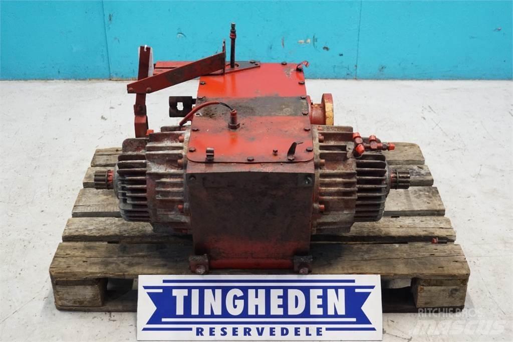 Case IH 2188 Предаване
