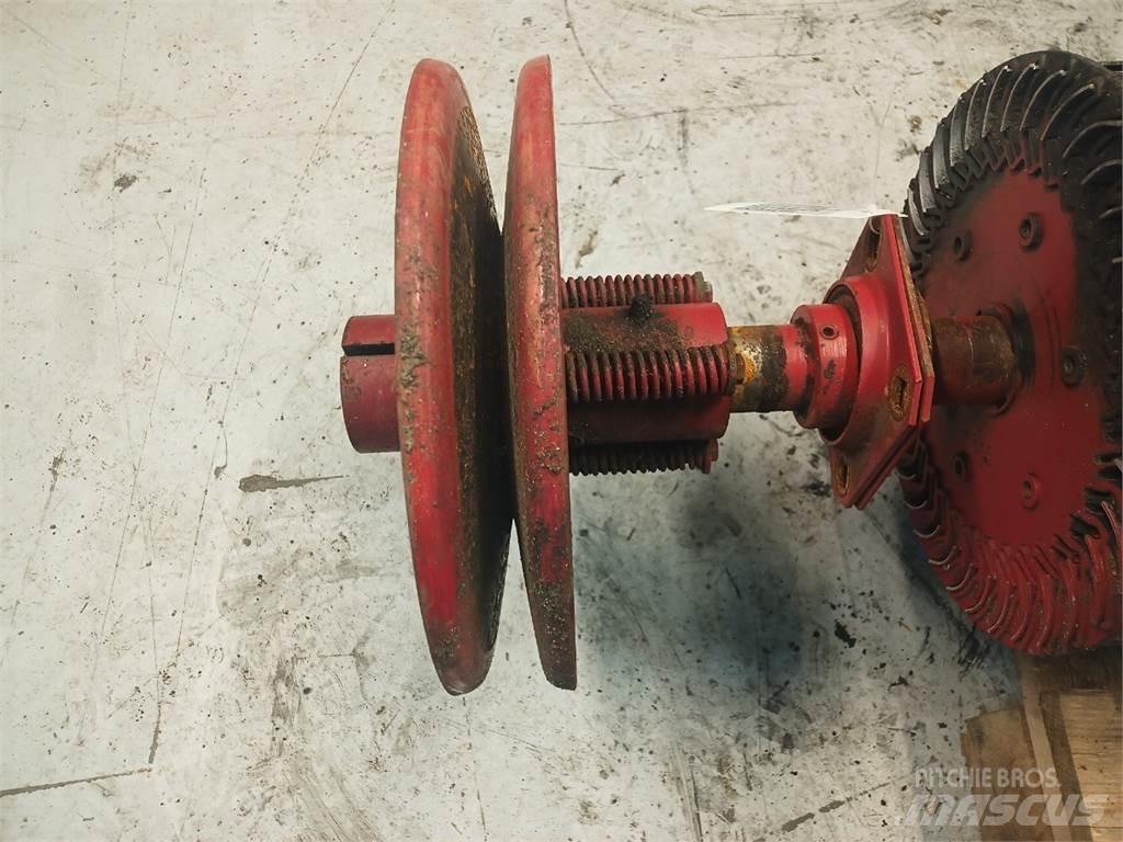 Case IH 2388 Разстилачки на пясък и сол