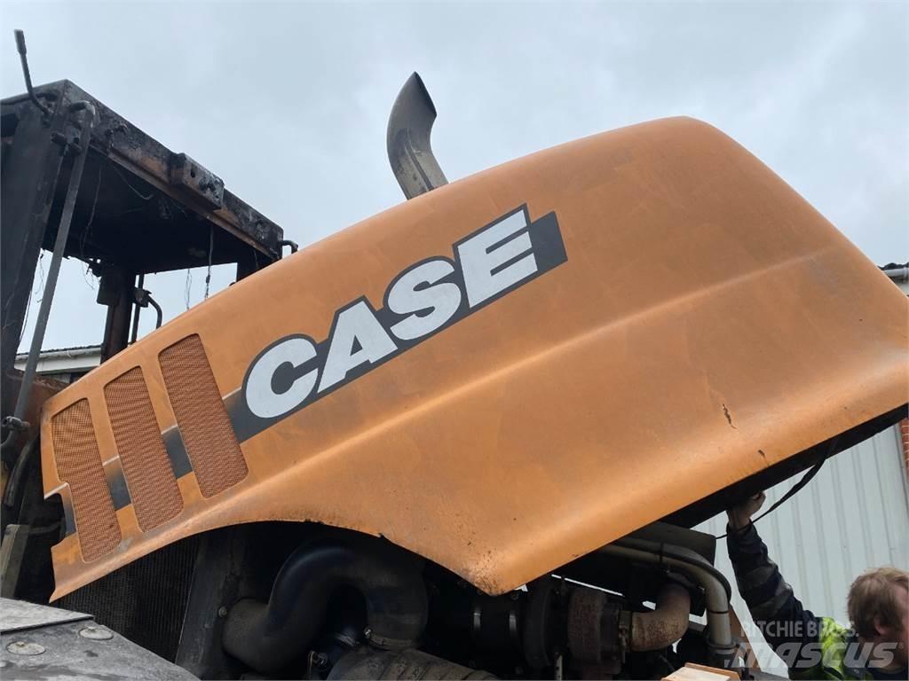 Case IH 621D Пресяващи кофи
