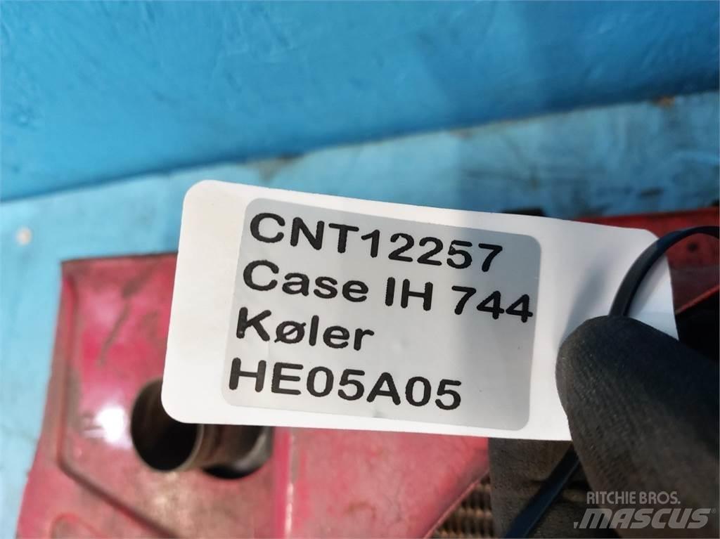 Case IH 744 Радиатори