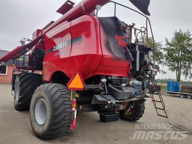 Case IH 8010 Комбайни