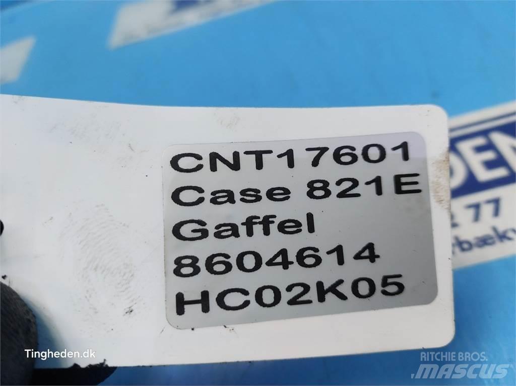 Case IH 821E Предаване