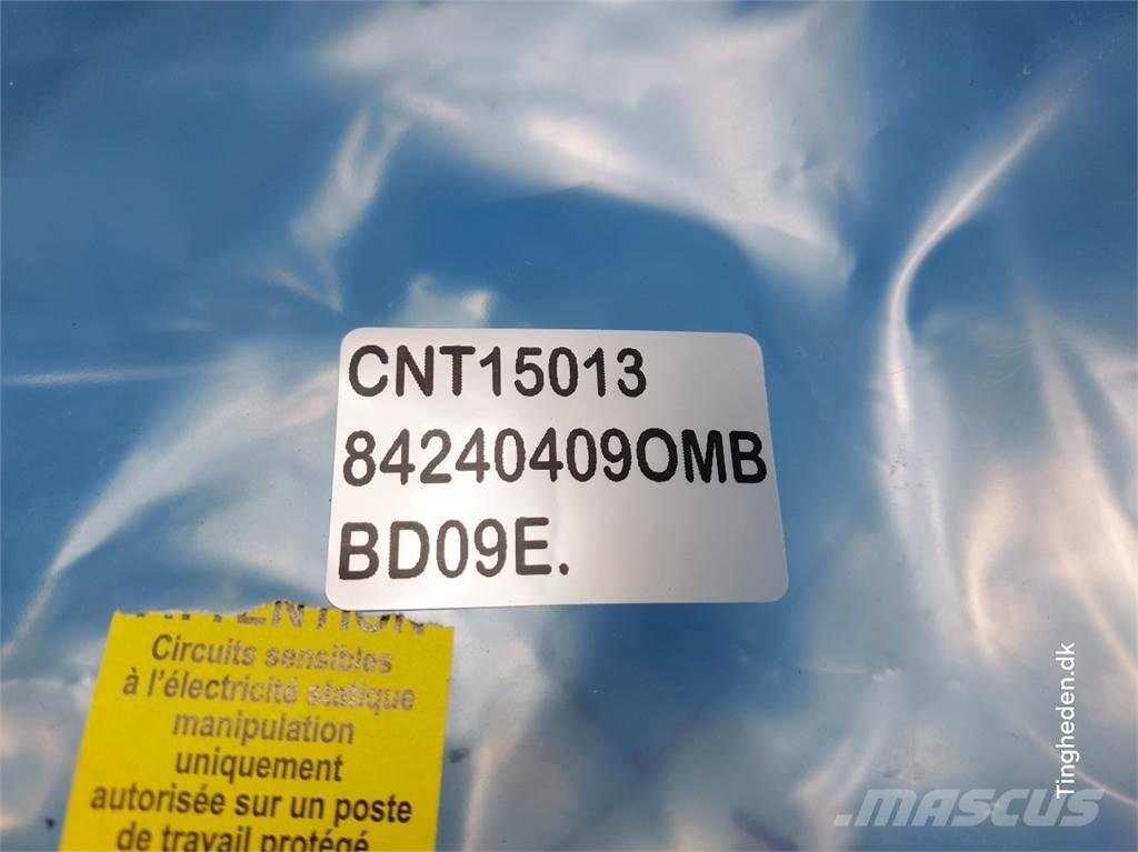 CASE Maxxum 115 Електроники