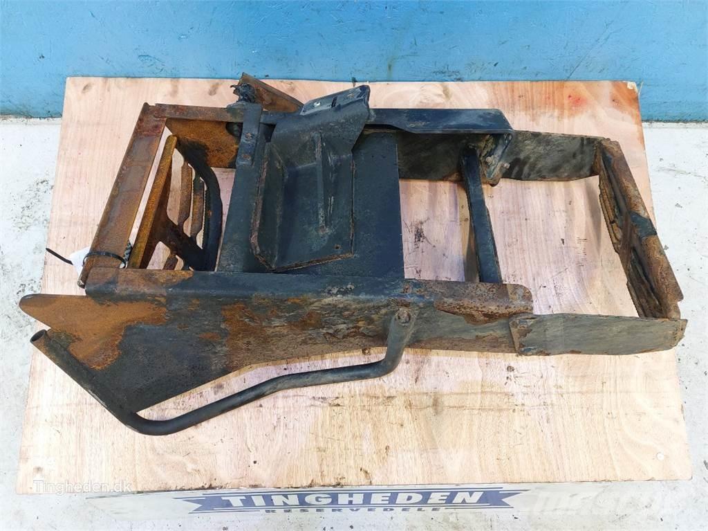 CASE Puma 185 Кабина