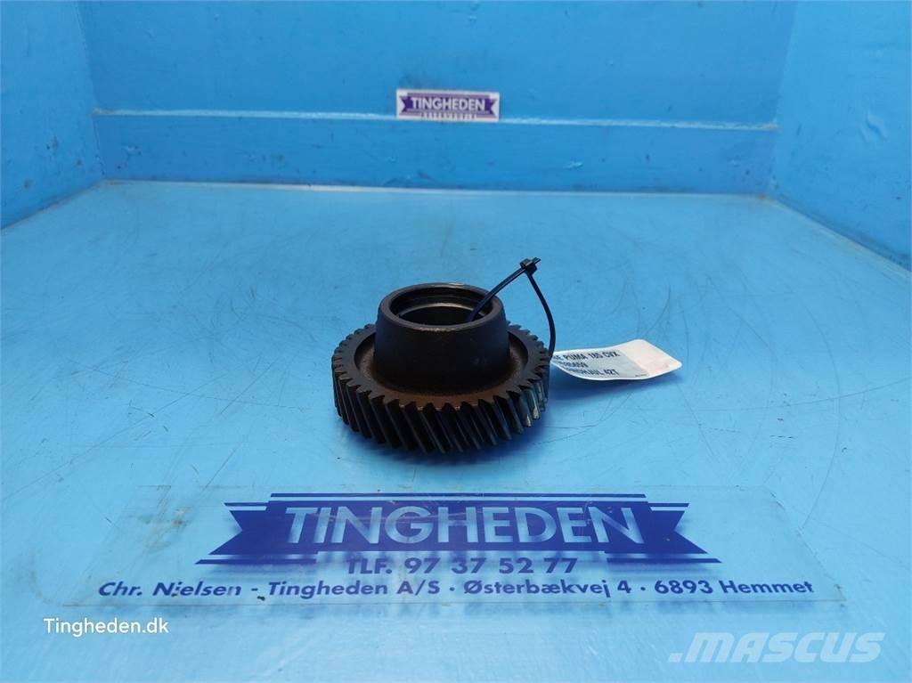 CASE Puma 185 Предаване