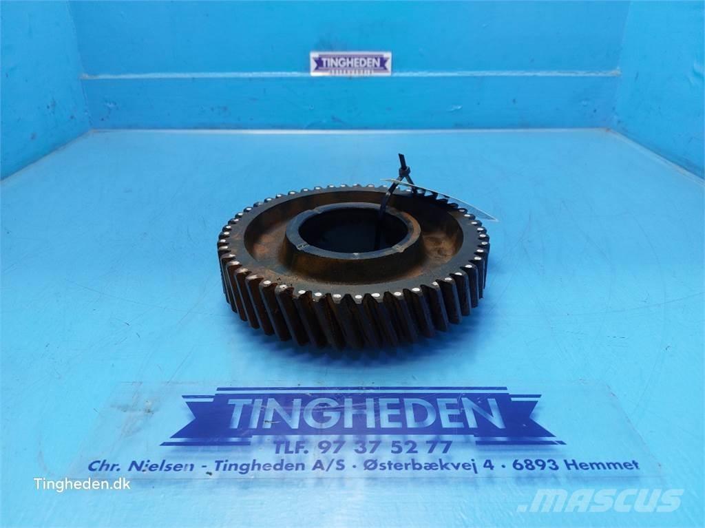 CASE Puma 185 Предаване