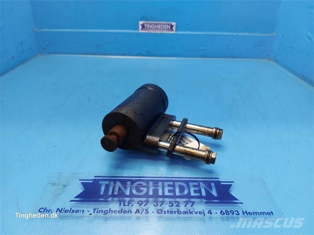 CASE Puma 185 Предаване