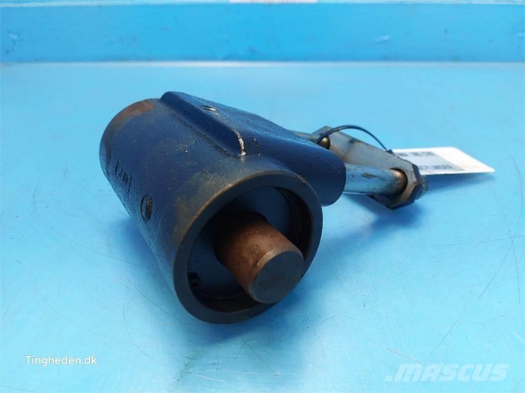 CASE Puma 185 Предаване