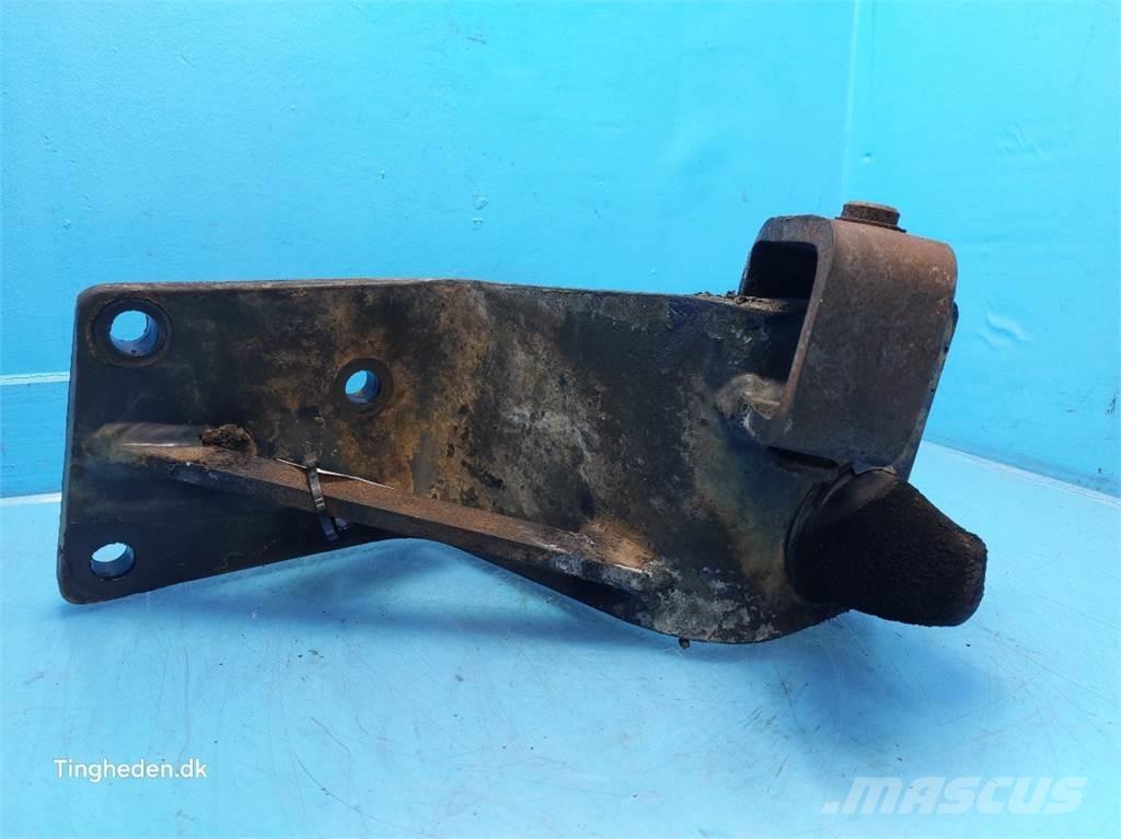 CASE Puma 185 Кабина