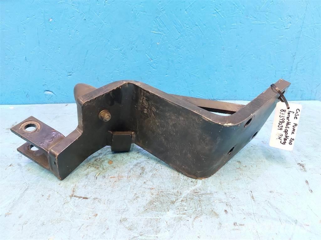 CASE Puma 200 Кабина