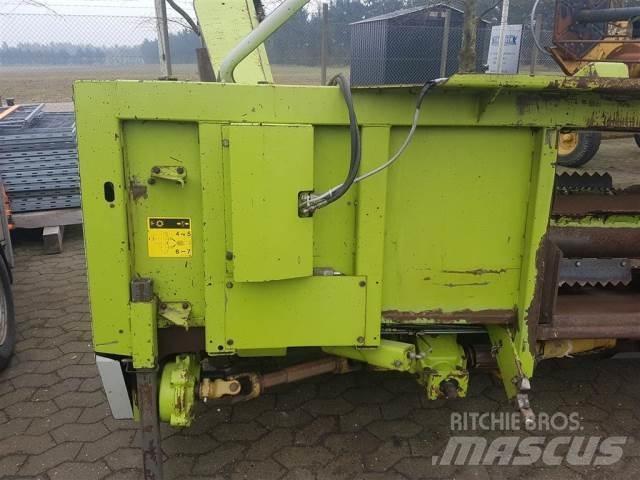 CLAAS 6218 8R Самоходни фуражири