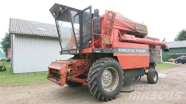 Deutz-Fahr M2680 Комбайни