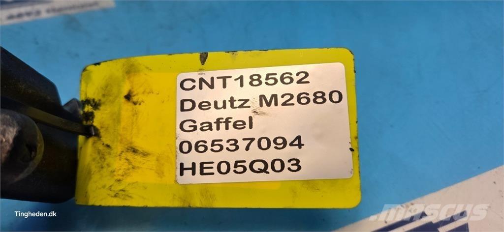 Deutz M2680 Предаване