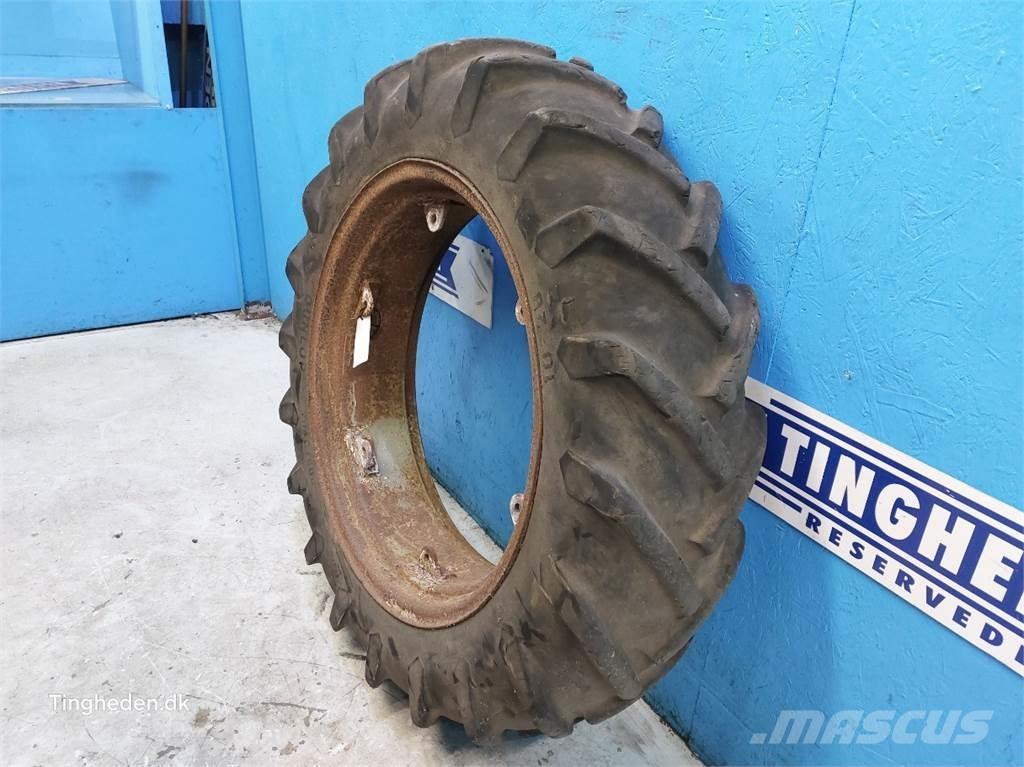 Dunlop 28 10-28 Колелета/Гуми