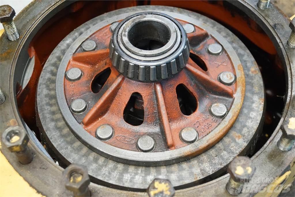 Ford 655 Предаване