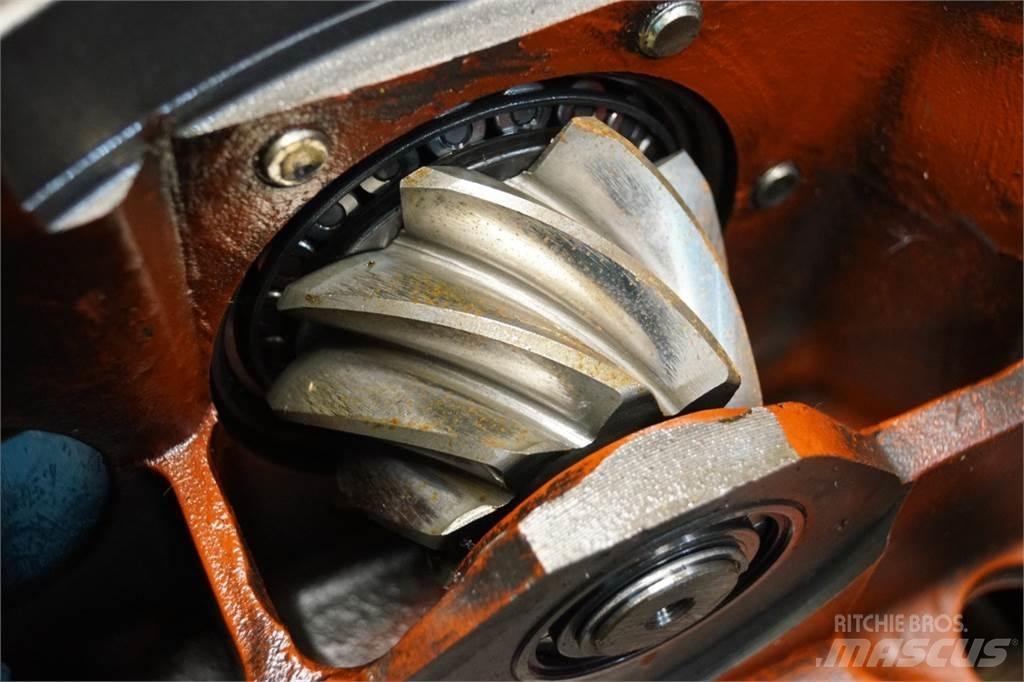 Ford 655 Предаване