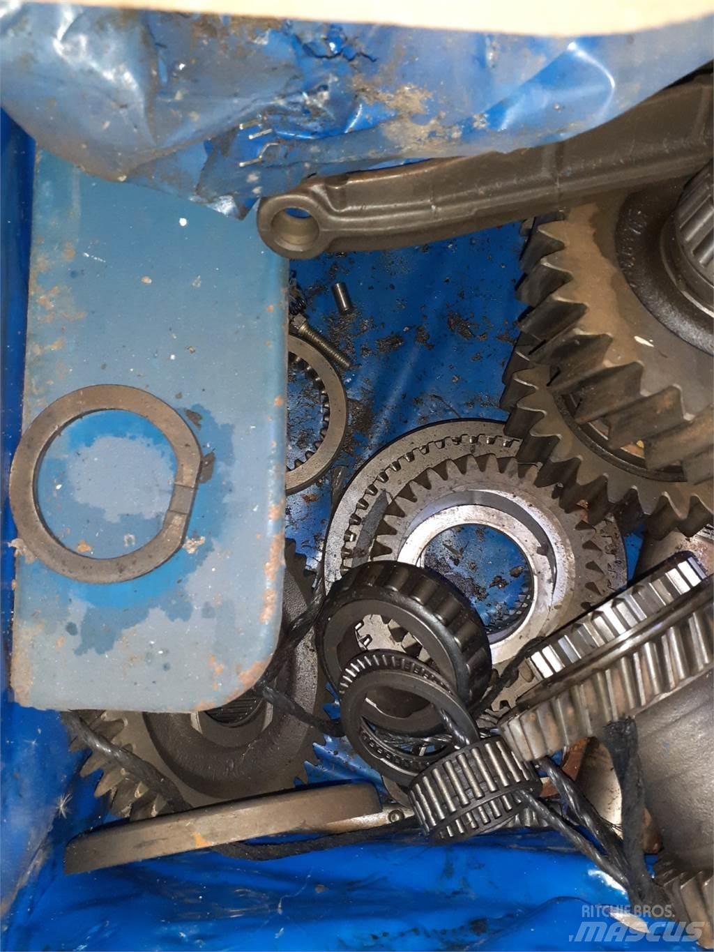 Ford 7710 Предаване
