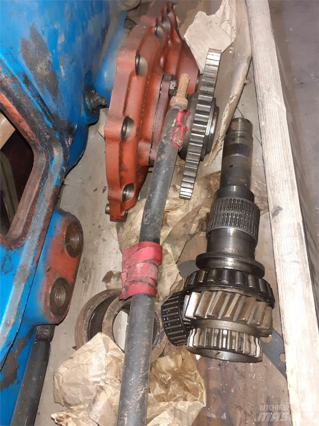 Ford 8210 Предаване