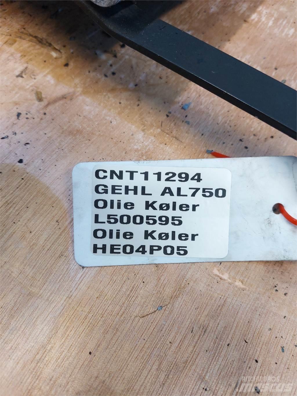 Gehl AL750 Радиатори
