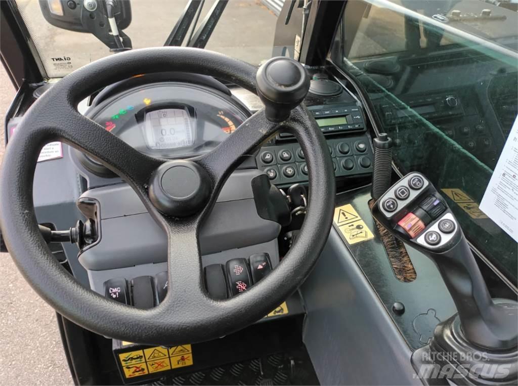 GiANT gt5048 Телескопични товарачи