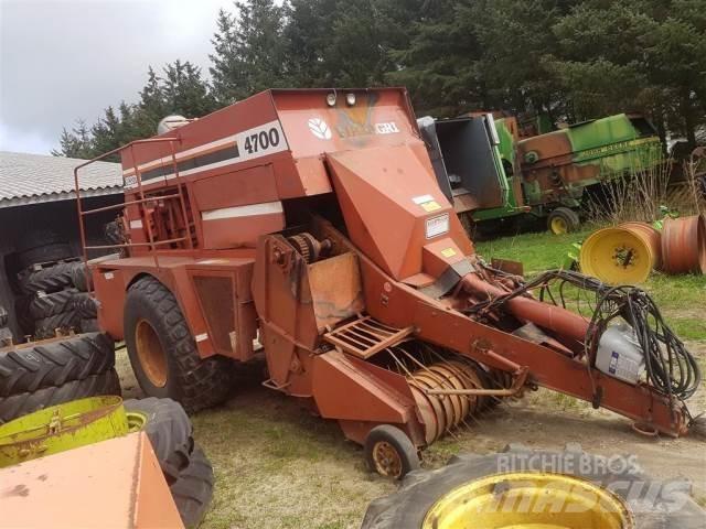 Hesston 4700 Балопреси квадратни
