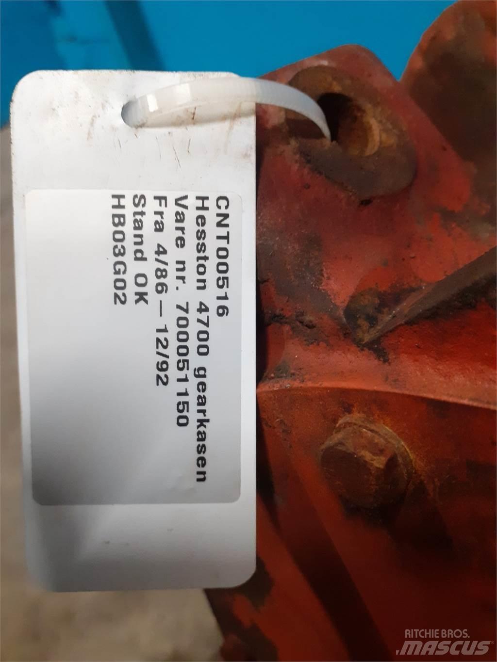 Hesston 4700 Предаване