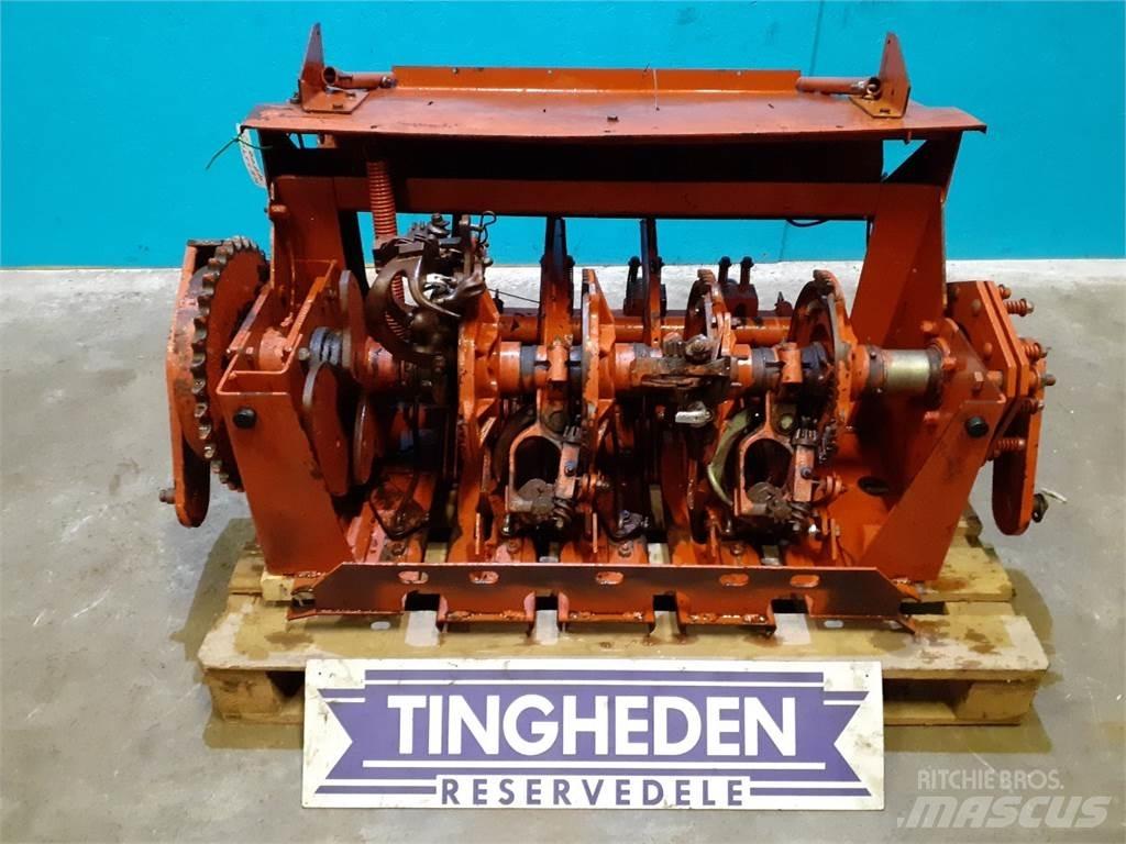Hesston 4700 Друга техника за жънене на фураж