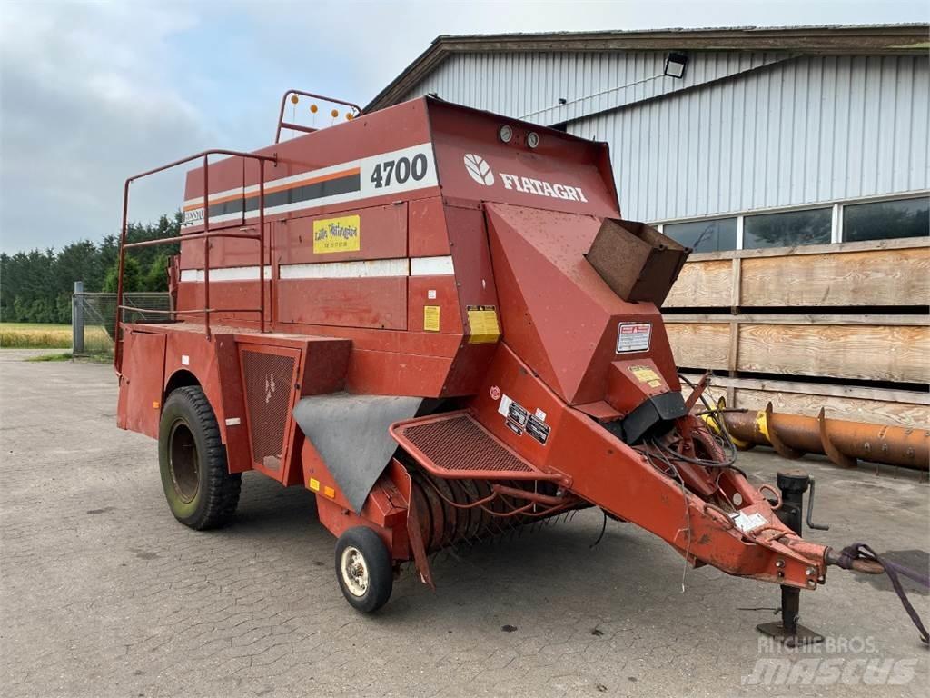 Hesston 4700 Балопреси квадратни
